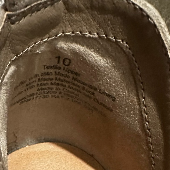 Universal Thread - Target Brand | Women’s 10 | Ankle Boots - Picture 4 of 5